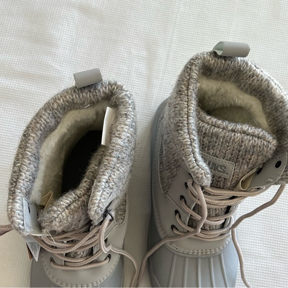 Muk Luks Cold Weather Boots - Picture 15 of 16